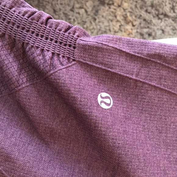 Lululemon Wunder Under Crops - Picture 6 of 6